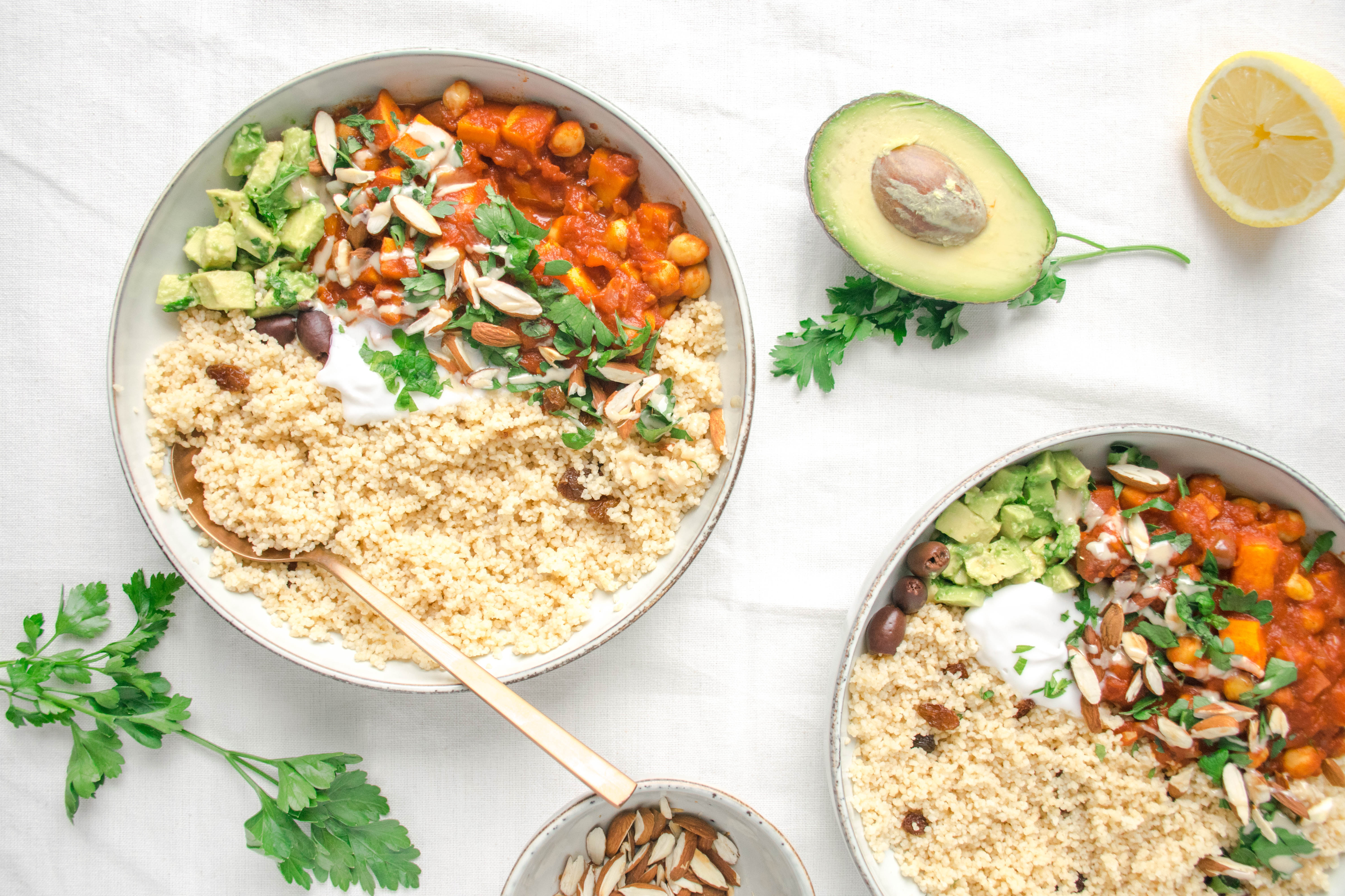 marrokansk mat med couscous och kikärtsgryta
