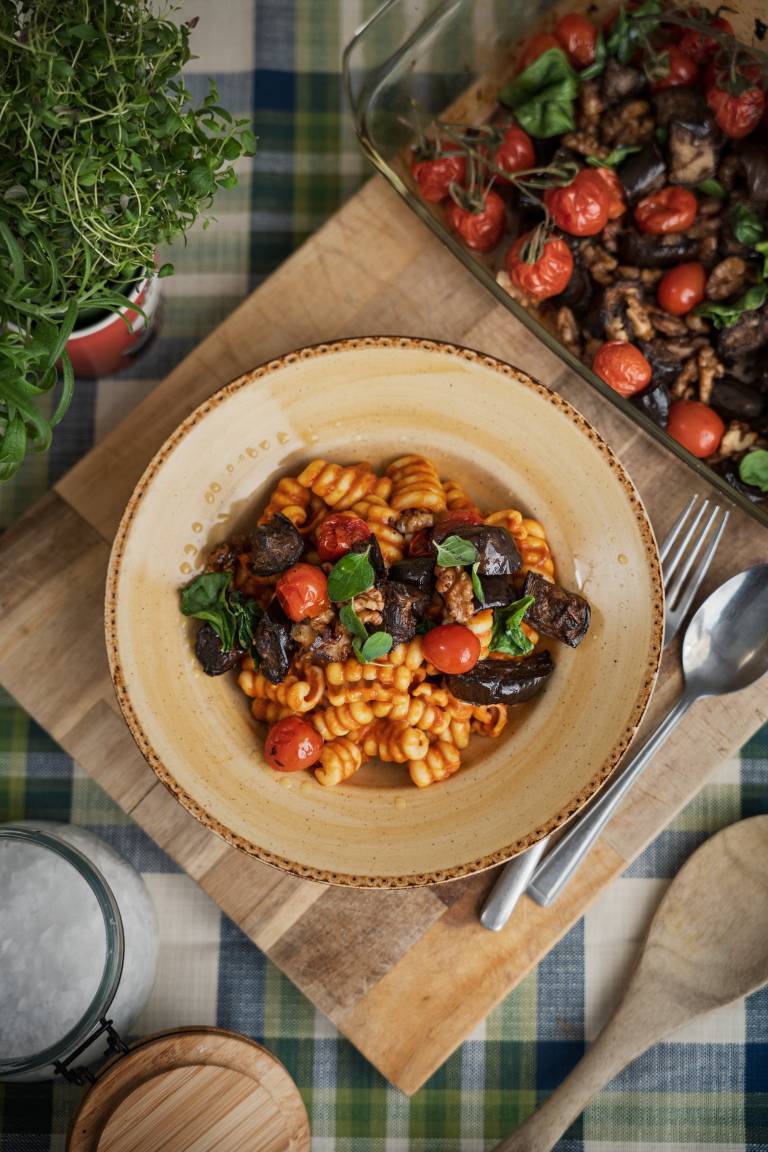 Balsamico-aubergine & valnötsragu
