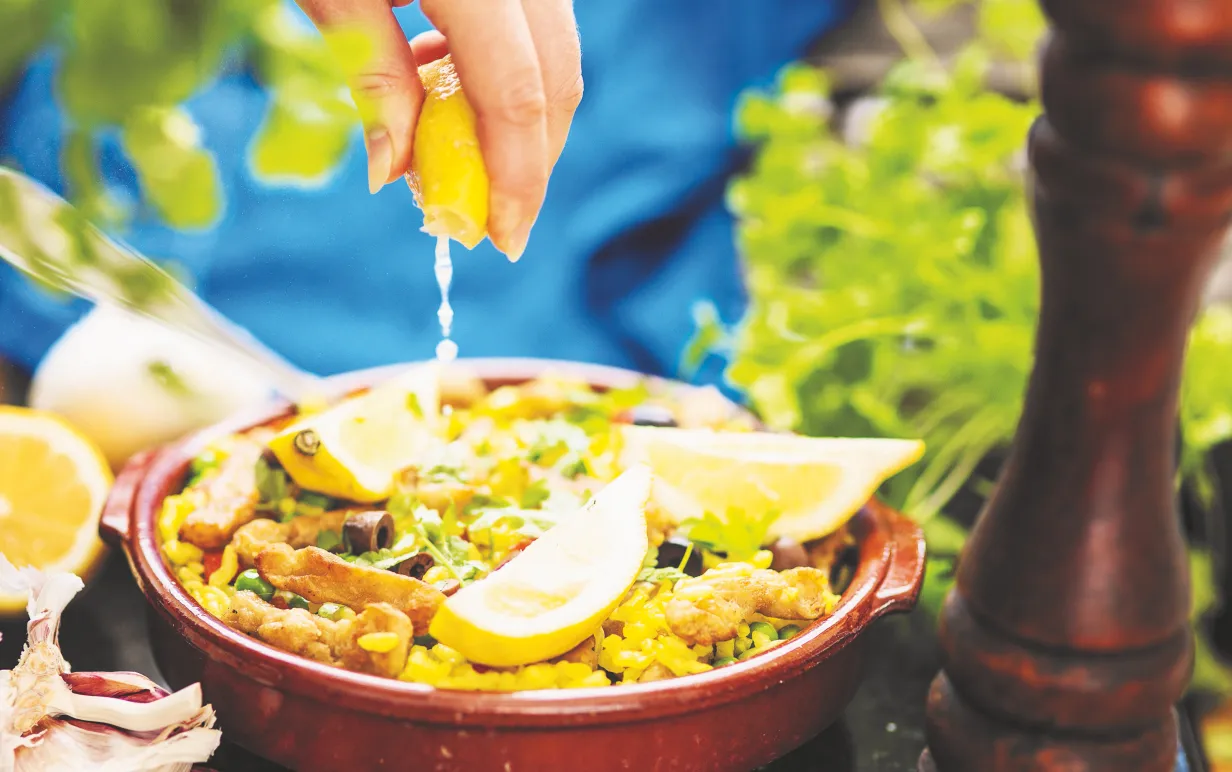 Skål med paella